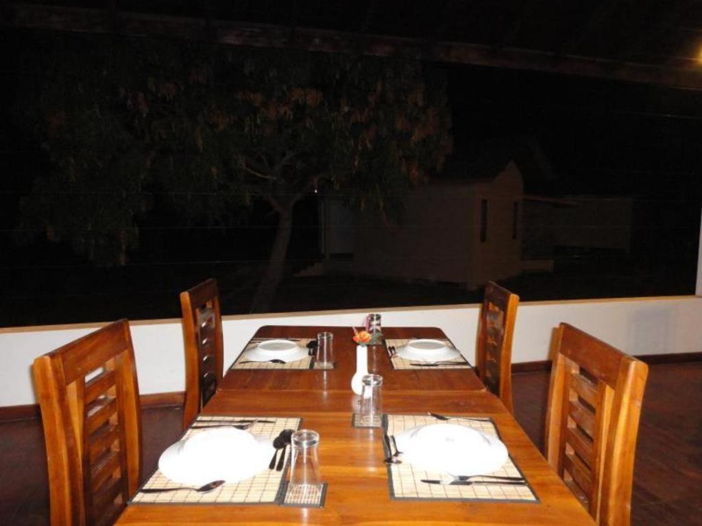 בטיקלואה Naaval Hotel מראה חיצוני תמונה