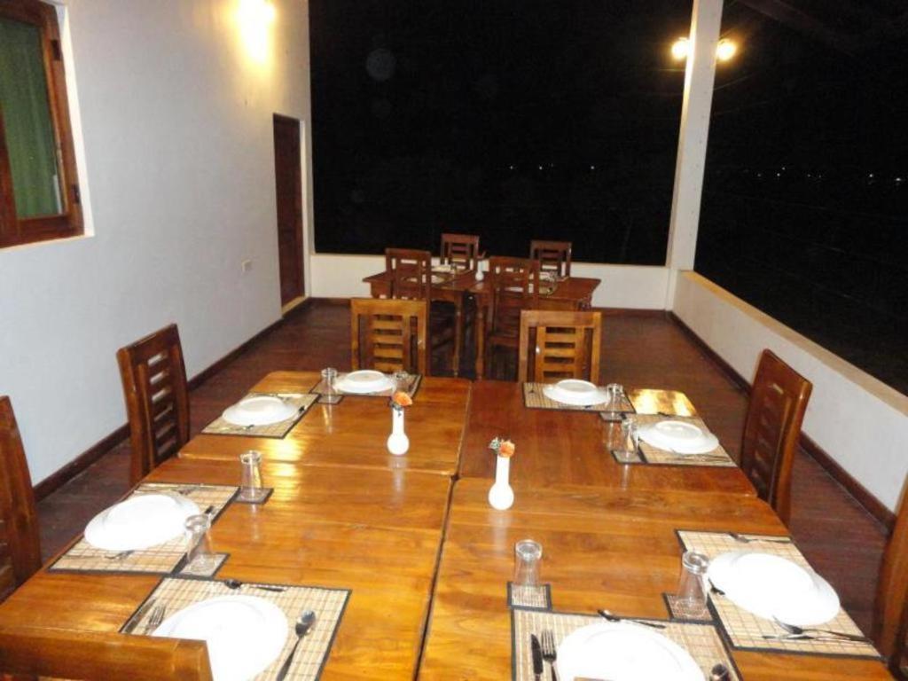 בטיקלואה Naaval Hotel מראה חיצוני תמונה